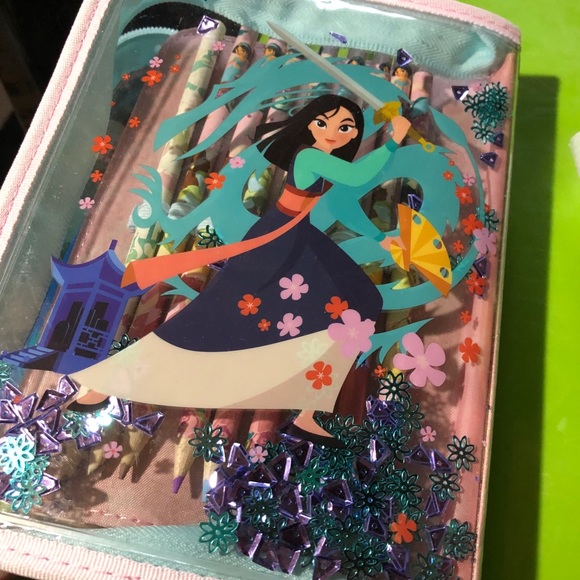 NWT Disney Princess art set - Picture 6 of 9